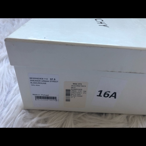⭐️Closet clear out⭐️ - Givenchy storage box - Picture 2 of 2